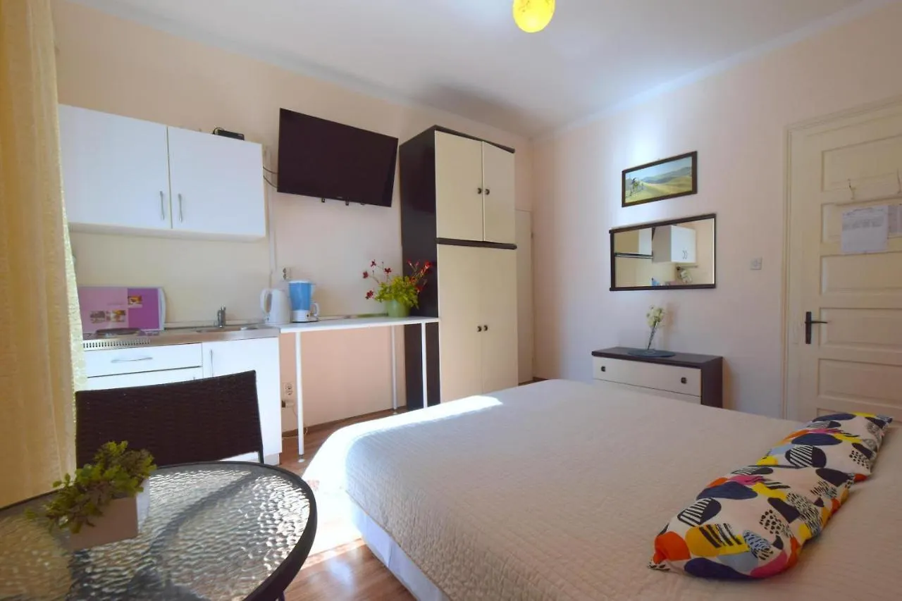 Apartments Margarita Malinska